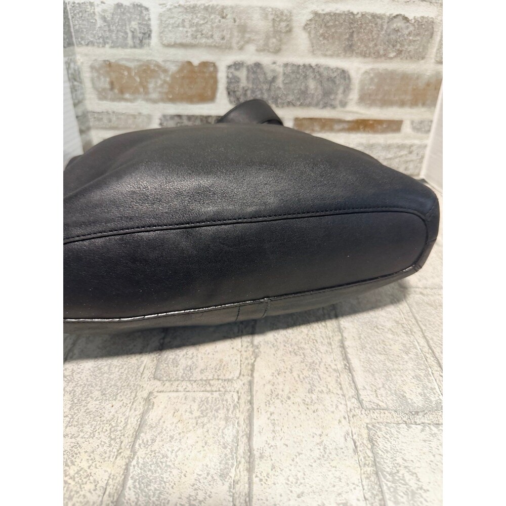 Vintage Coach Legacy Slim Duffle Bag Black #9188 - Picture 5 of 11